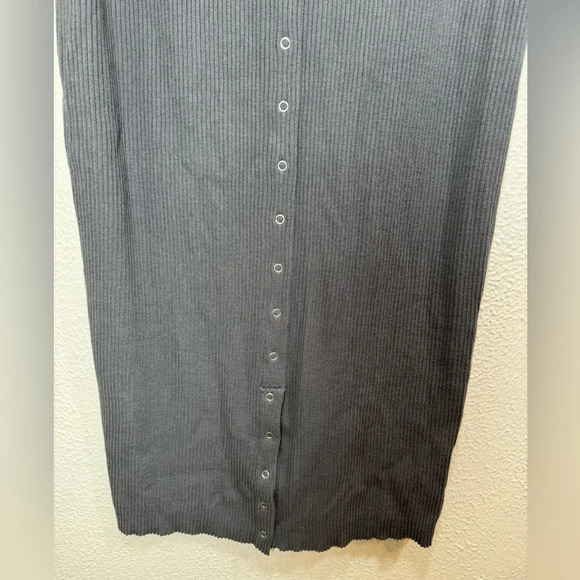 Torrid NWT Plus Size Gray Rib Button Front Bodycon Midi Dress Women’s Size 3X - Picture 6 of 12